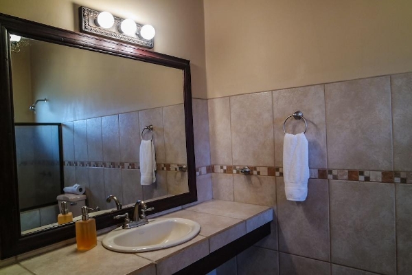 La Riviera Hotel B&B (San Antonio)